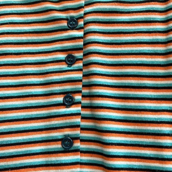 NESLAY NWOT Cute and Unique body fit top. Combination of stripe and floral Sz M. - Picture 10 of 13